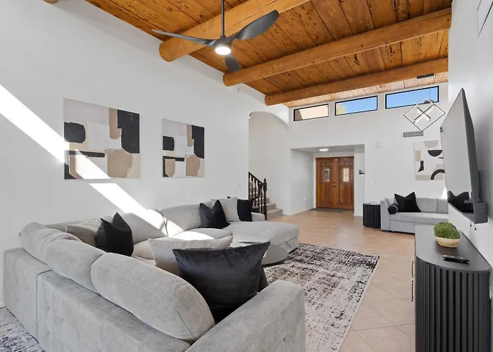 Foothills Oasis Heated Poolhottub Stunning Views Holiday home Tucson