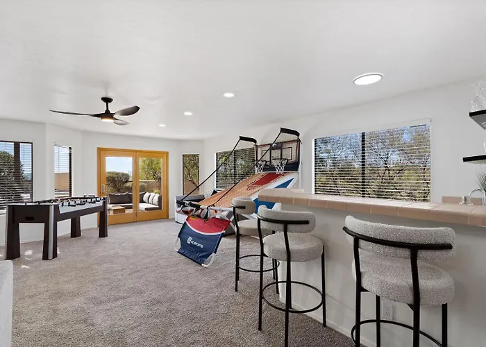 Foothills Oasis Heated Poolhottub Stunning Views * Tucson