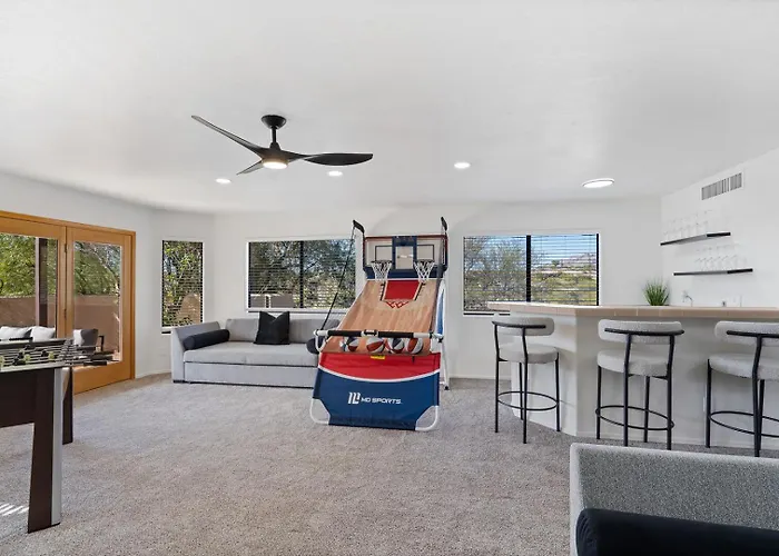 Foothills Oasis Heated Poolhottub Stunning Views Holiday home Tucson