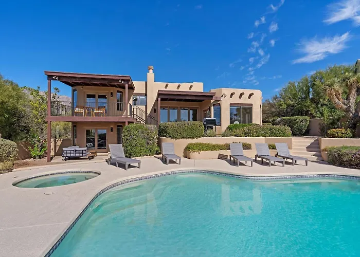 Foothills Oasis Heated Poolhottub Stunning Views Holiday home *