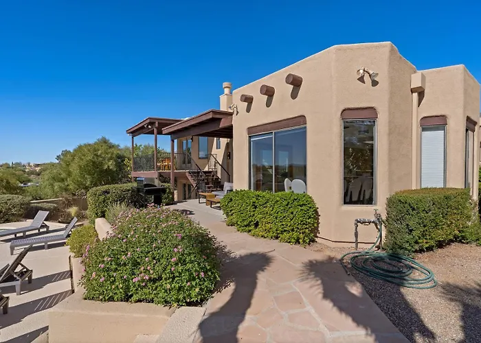Holiday home Foothills Oasis Heated Poolhottub Stunning Views